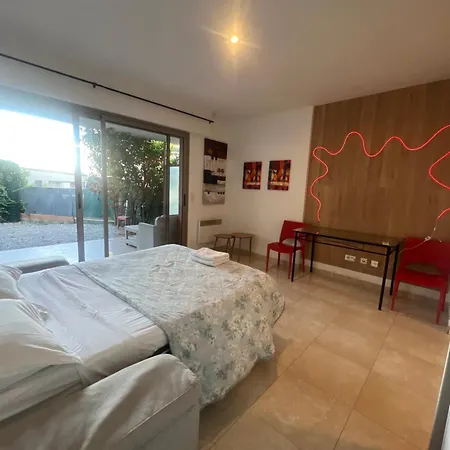 Grand Avec Terrace Et Parking Beausoleil