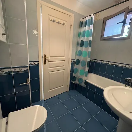 アパート Grand Avec Terrace Et Parking