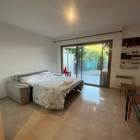 Grand Avec Terrace Et Parking Appartamento *