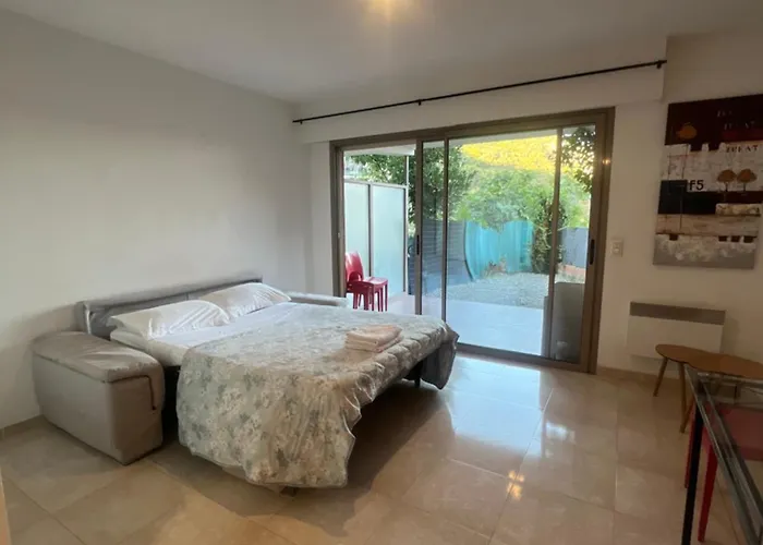 Grand Avec Terrace Et Parking Apartment *