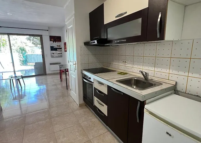 Grand Avec Terrace Et Parking Apartment