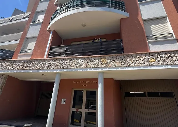 Apartment Grand Avec Terrace Et Parking Beausoleil